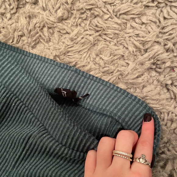 Urban outfitters matching set ! - Picture 7 of 7